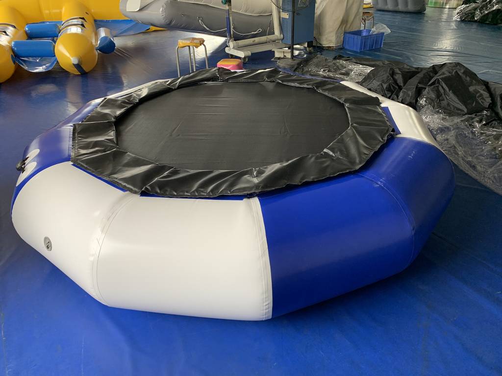 Inflatable Water Jumping Bed