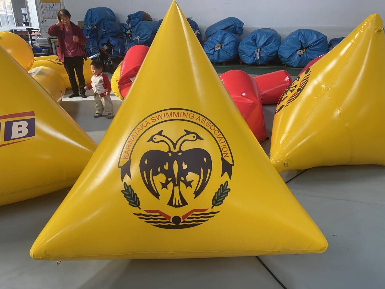 inflatable buoy