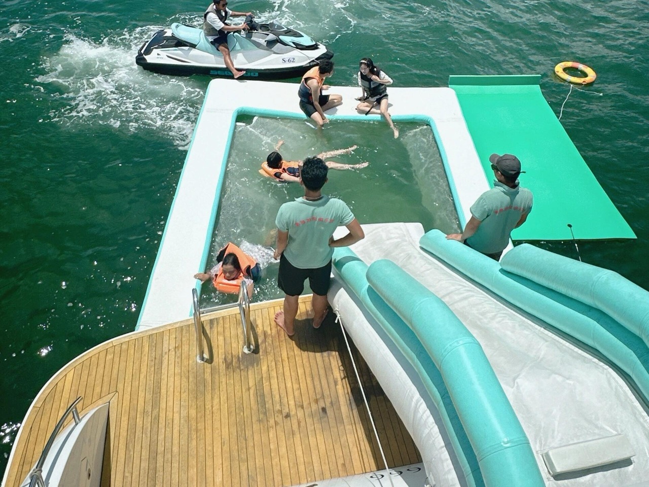 Durable PVC Material Yacht Slide