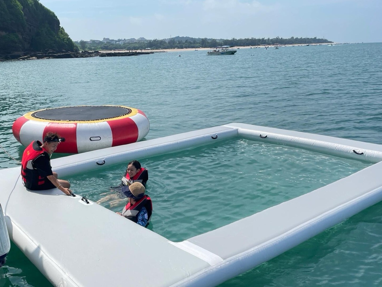 Ocean pool leisure area